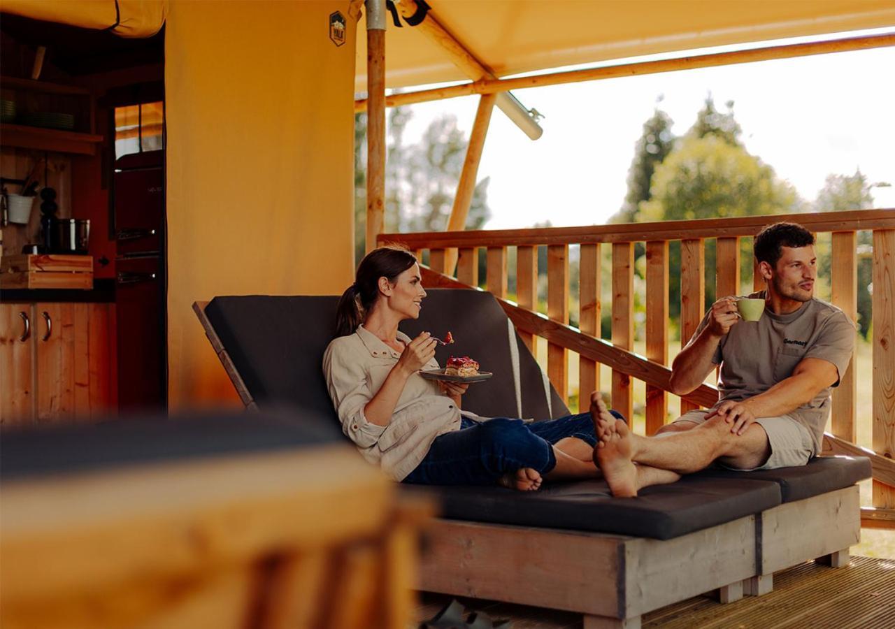 Azur Camping Wertheim Exteriör bild
